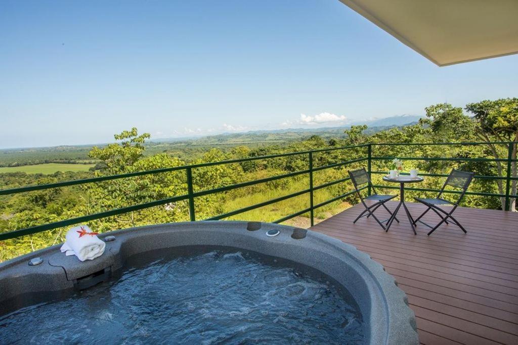 Villa Vista Hermosa - With Breathtaking Ocean View & Wifi 케포스 외부 사진